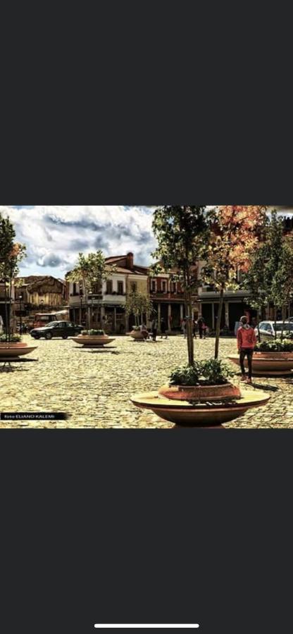 Tradicional Bazaar Home Korce Exterior photo